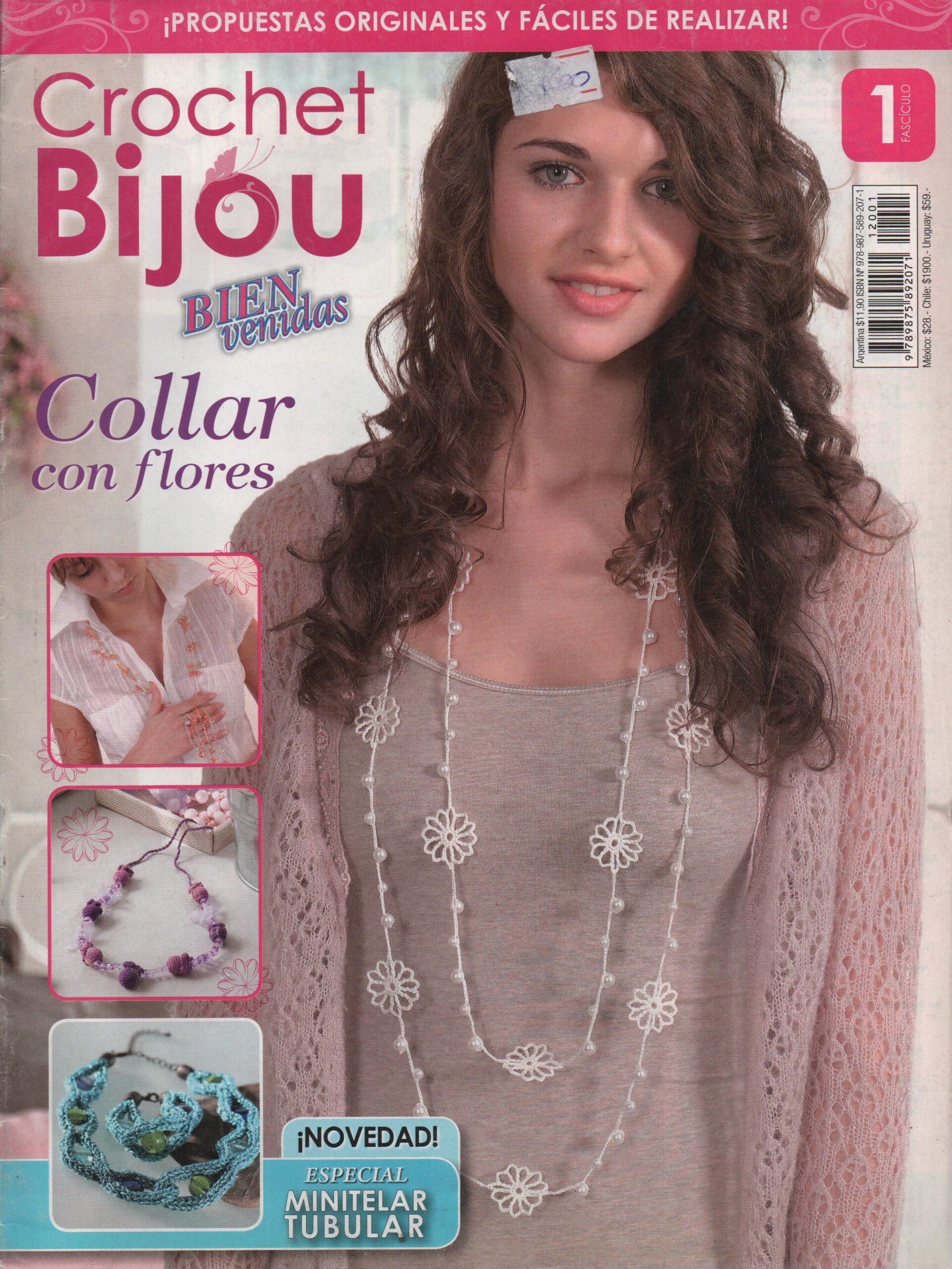 Portada de una revista de ganchillo en la que aparece una mujer de pelo largo y rizado con un top rosa de encaje y largos collares florales de ganchillo. Imágenes en recuadro muestran primeros planos de diferentes collares florales de ganchillo. Texto en español que describe el número.